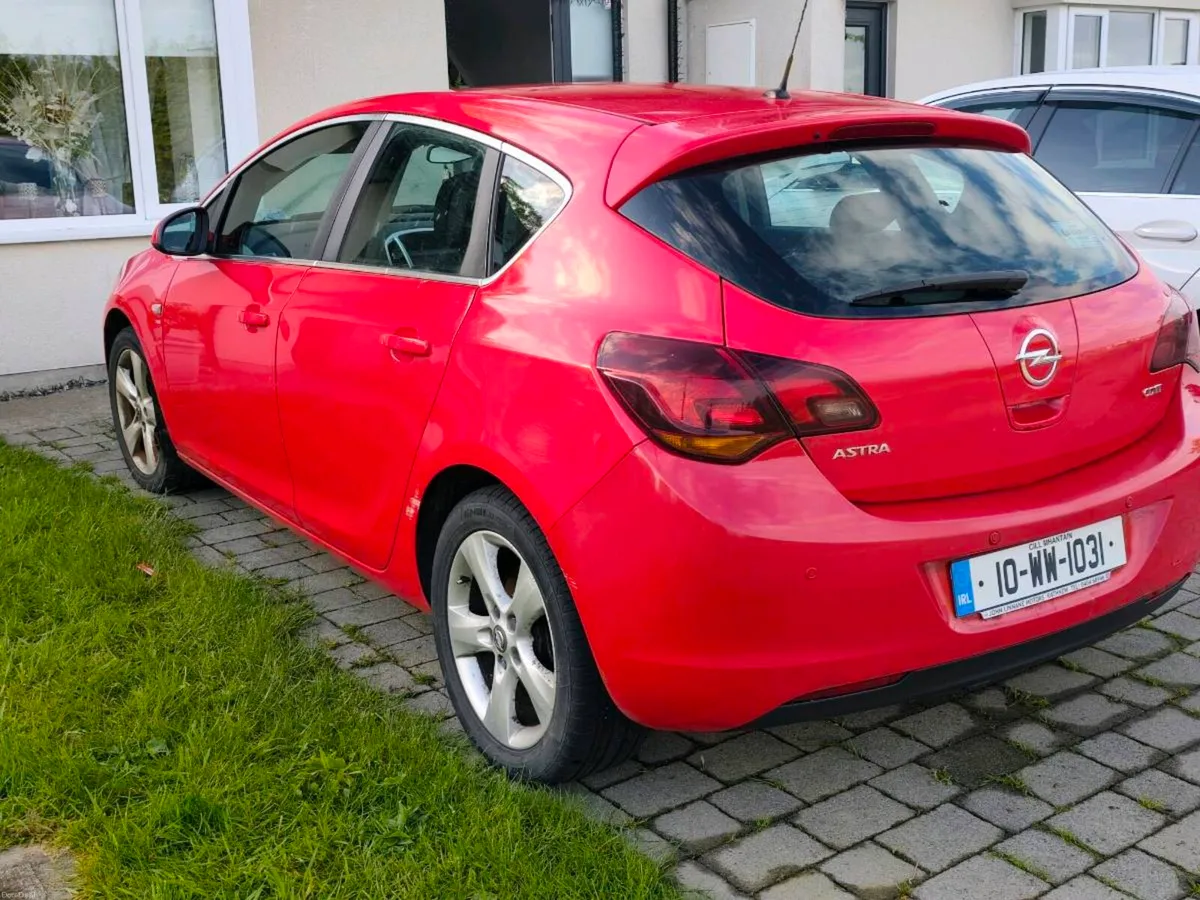Opel Astra SRI 1.7 Diesel - Image 2