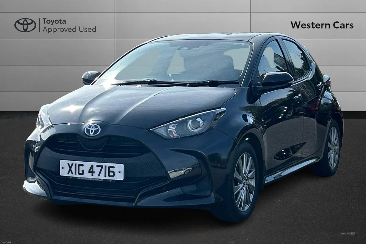 Toyota Yaris 1.5 VVT-h Icon E-CVT Euro 6 (s/s) 5dr - Image 3