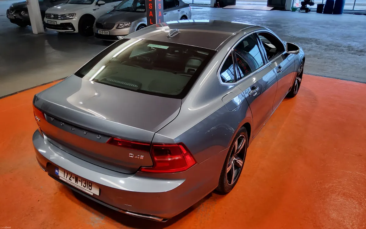 Volvo S90 2017 - Image 3
