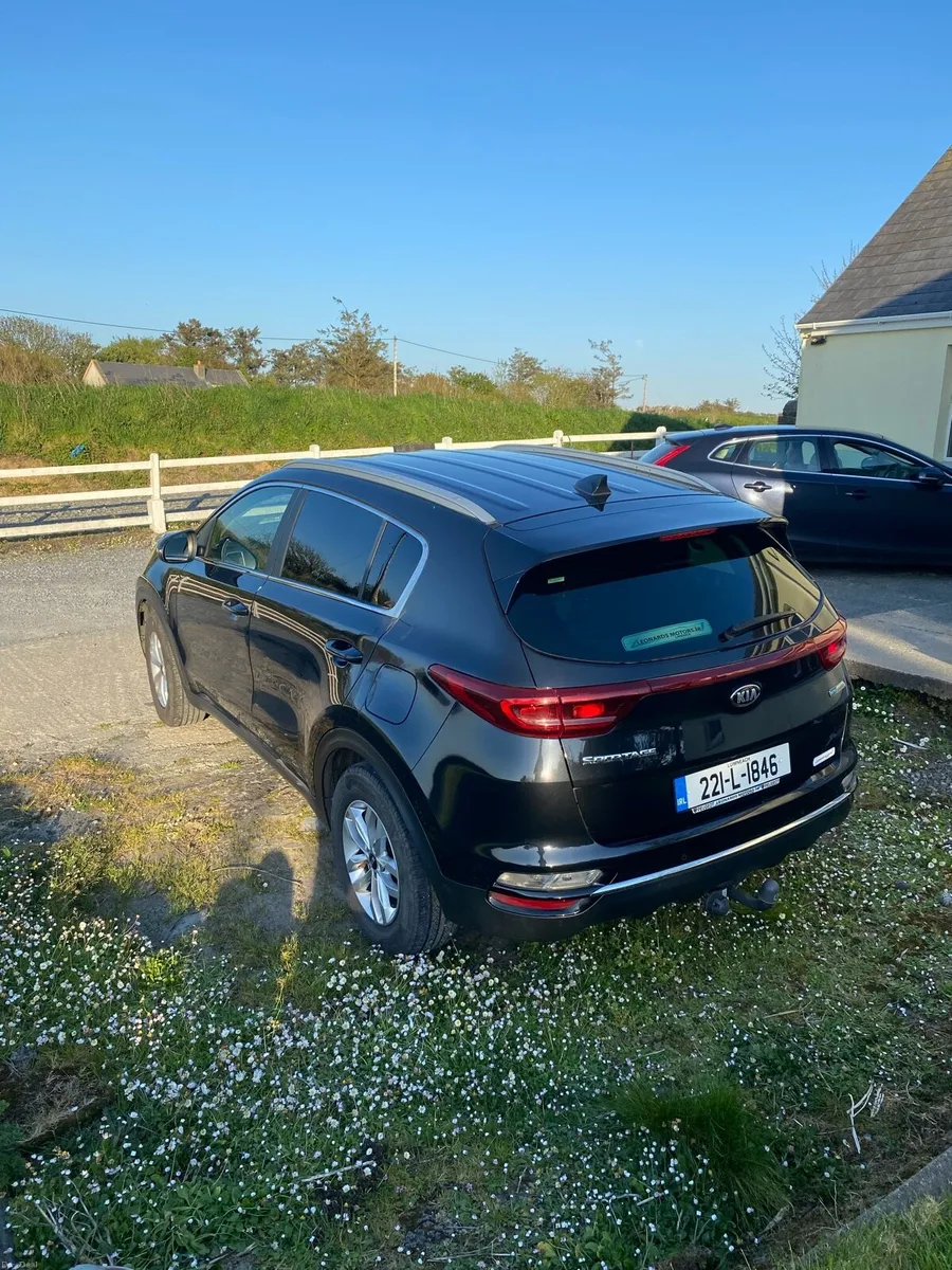 Car - Image 2