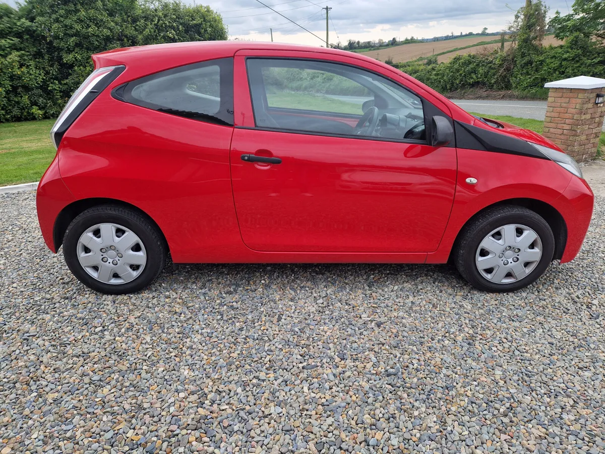 Toyota Aygo 2015 1.0 petrol - Image 2