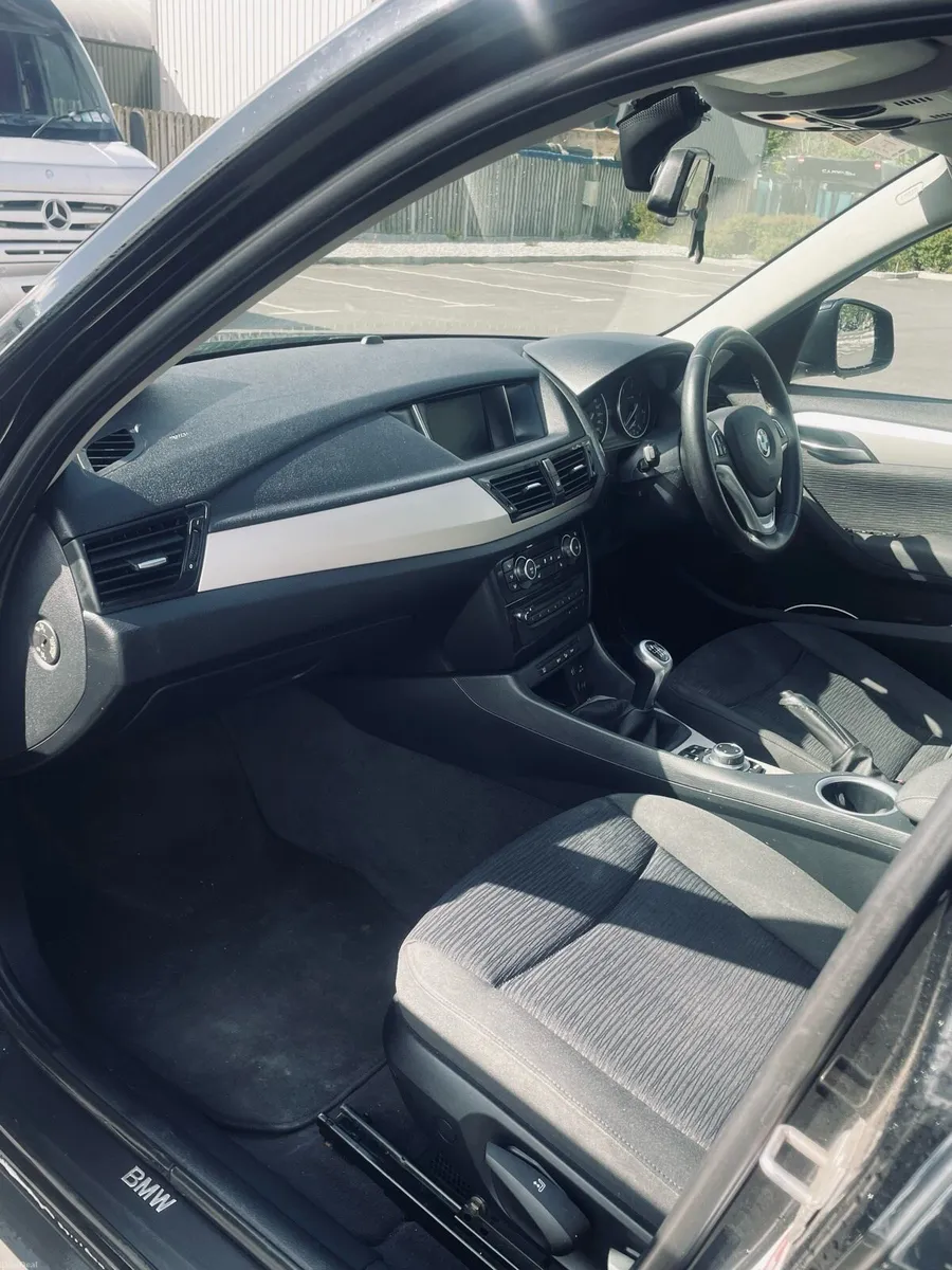 BMW X1 - Image 2