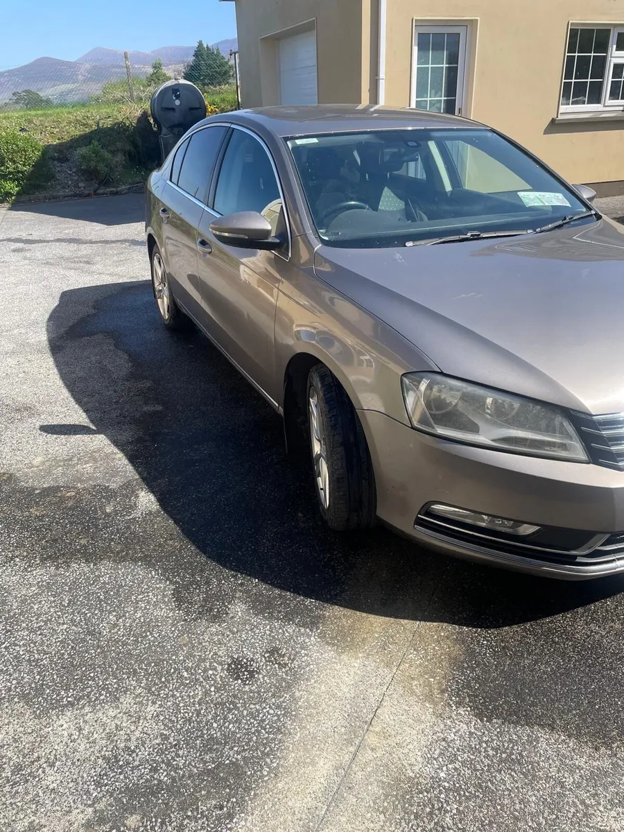 Volkswagen Passat - Image 4