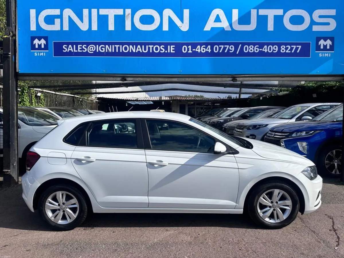 Volkswagen Polo 1.0 PETROL, TREND LINE, LOW MILEAG - Image 2