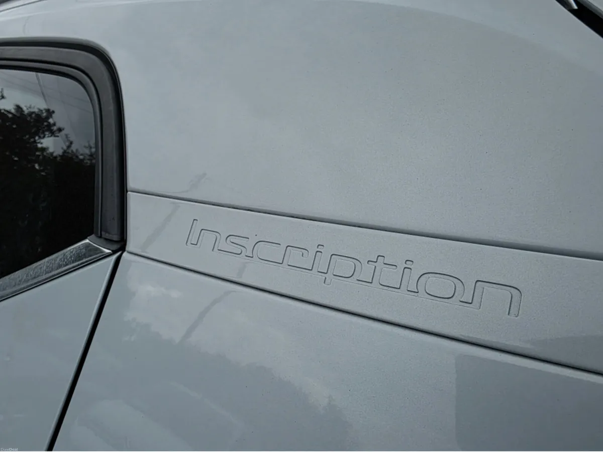 Volvo XC40 D3 INSCRIPTION PRO AT 5DR AUTO - Image 2