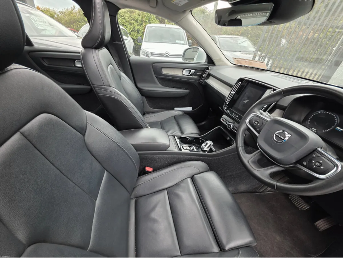 Volvo XC40 D3 INSCRIPTION PRO AT 5DR AUTO - Image 4