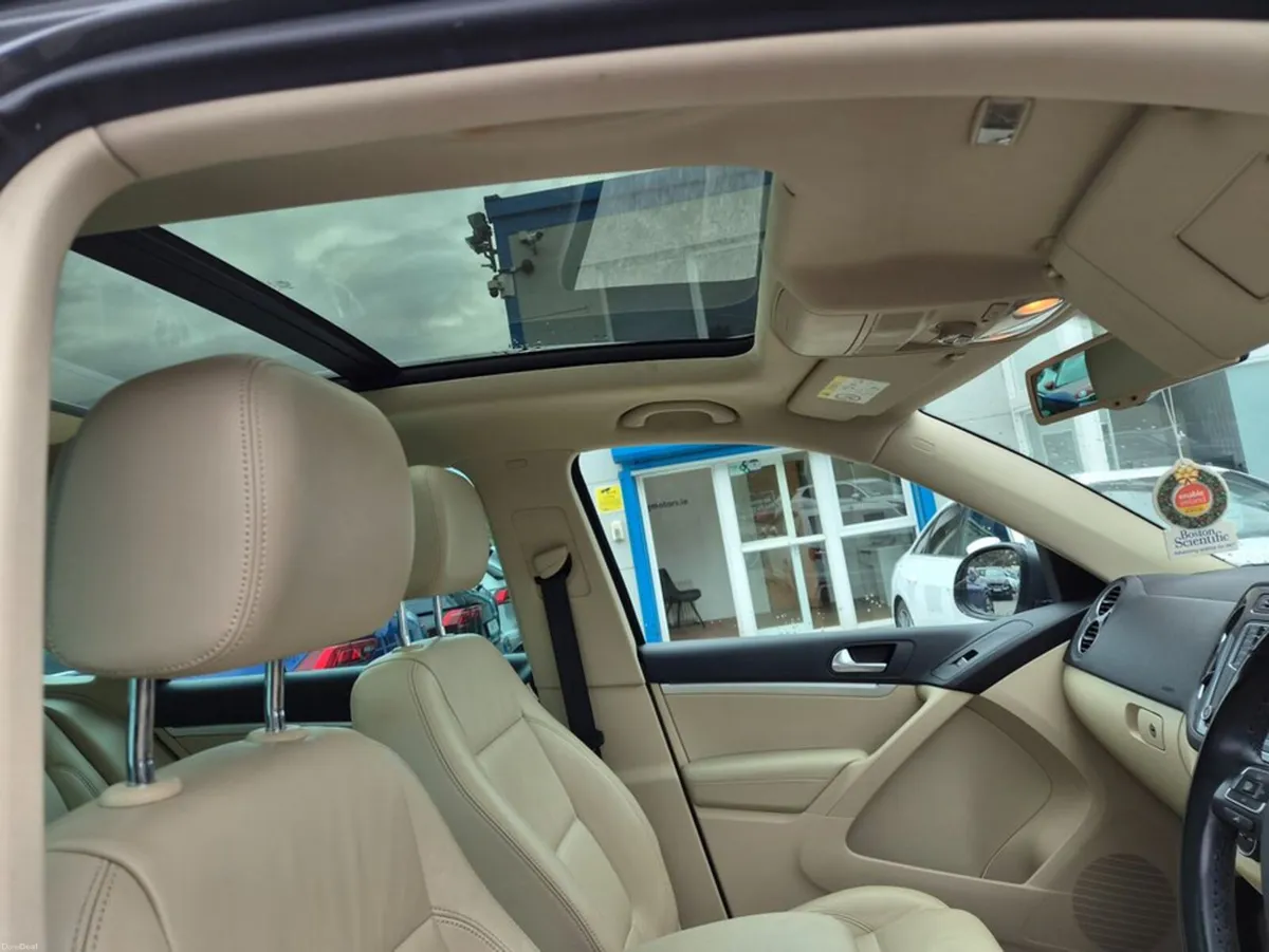 Volkswagen Tiguan Sport 2.0tdi 110HP M6F 4DR - Image 4