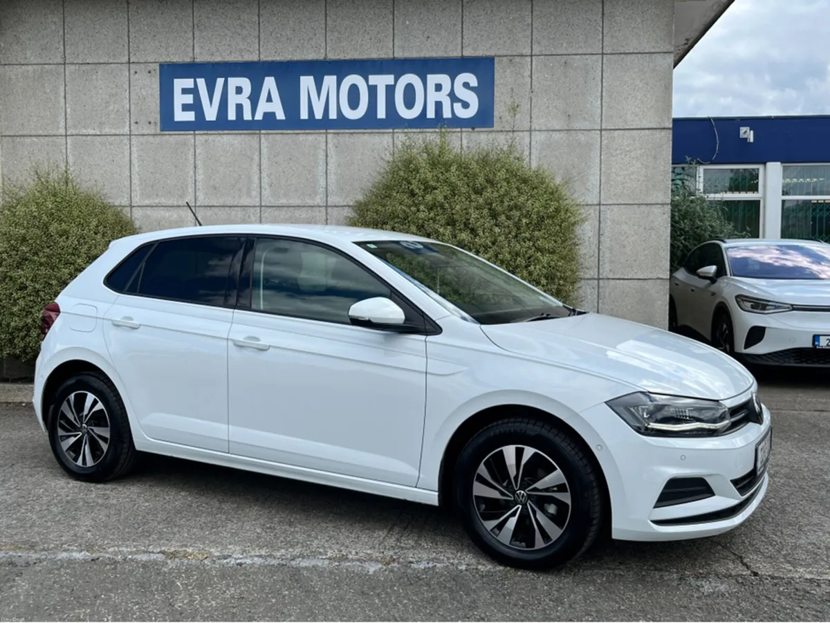 Volkswagen Polo COMFORTLINE AUTOMATIC 1.0 PETROL / - Image 2