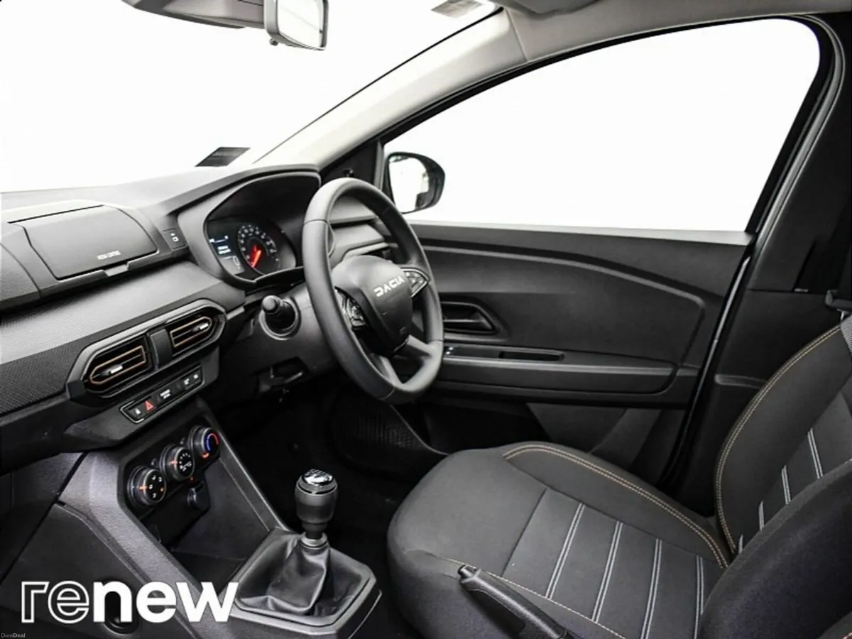 Dacia Sandero Stepway STEPWAY Essential TCe 90 GSR - Image 5