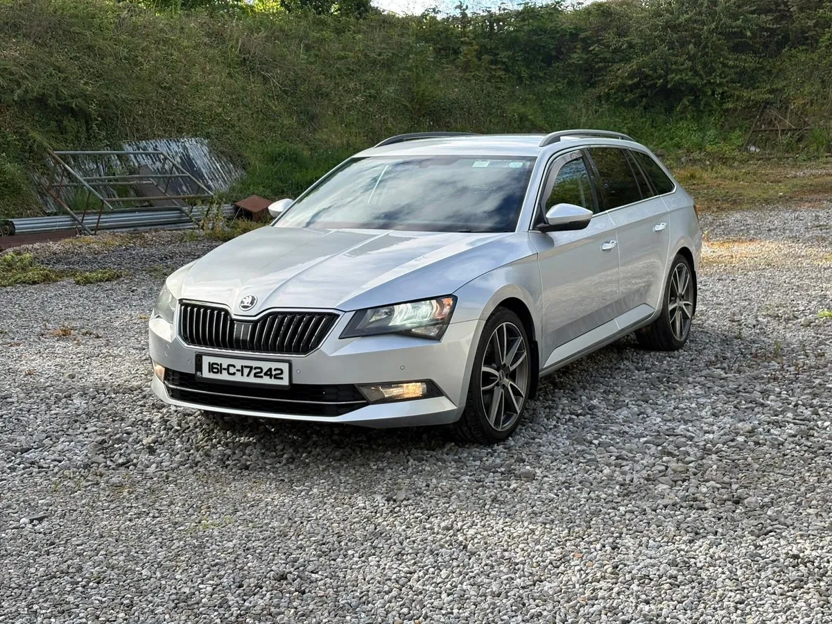2016 Skoda Superb - Image 2