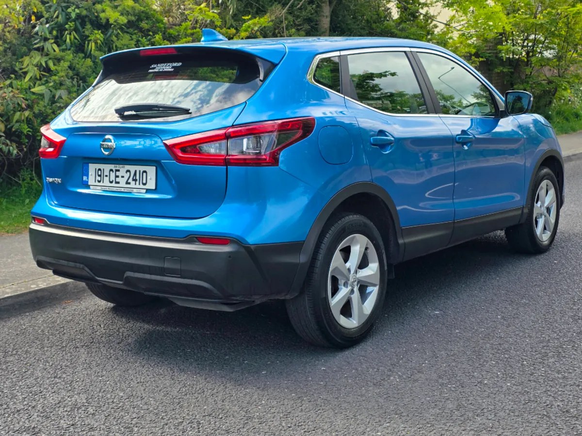 Nissan Qashqai 1.5 DCI Acenta Premium 115PS 5DR - Image 3