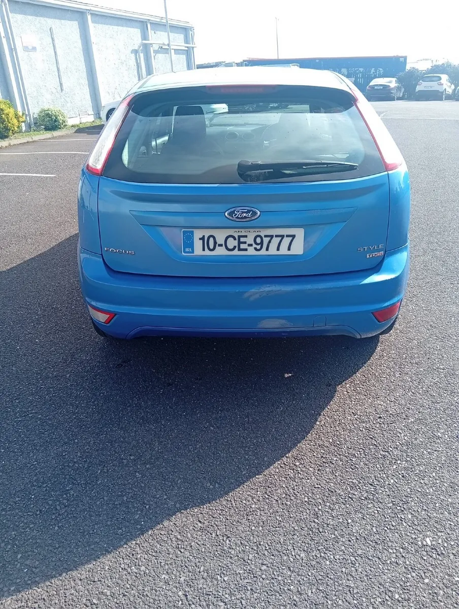 Ford Focus 2010 - Image 3