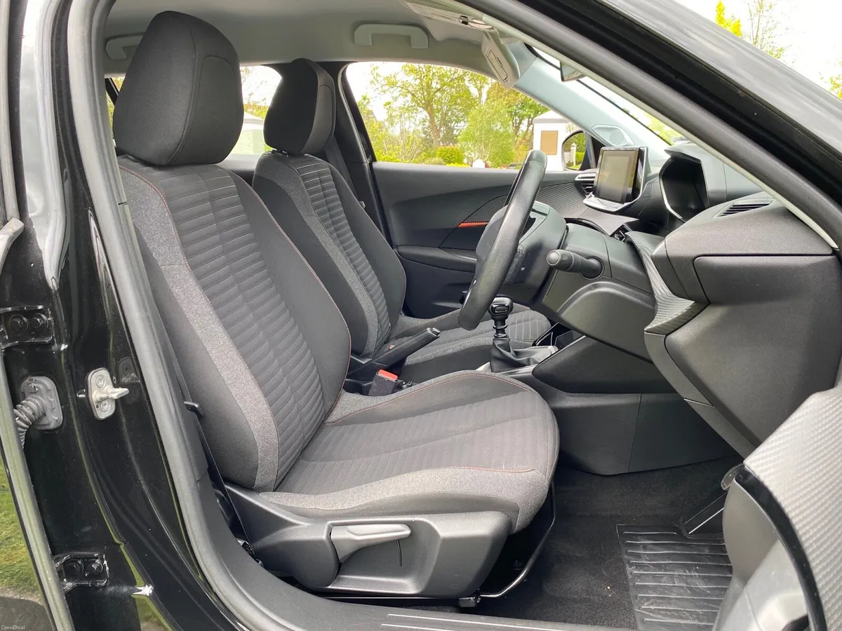 2020 PEUGEOT 2008 DIESEL NCT 2/28 TAXED 8/26 - Image 5