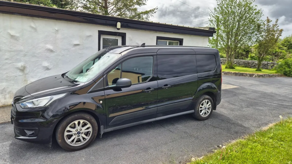 Ford Transit 2024 - Image 2