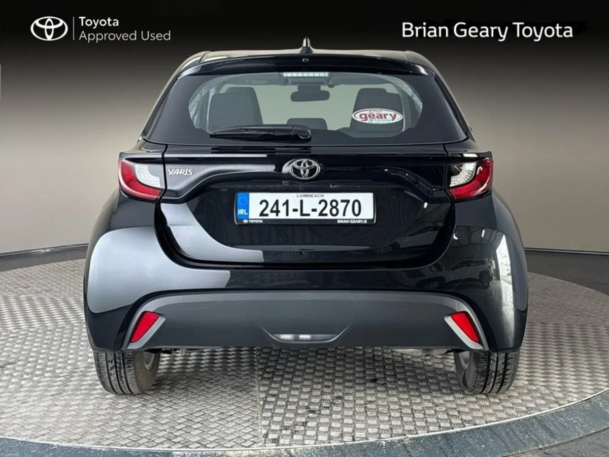 Toyota Yaris 1.5 LUNA Manual - Image 4