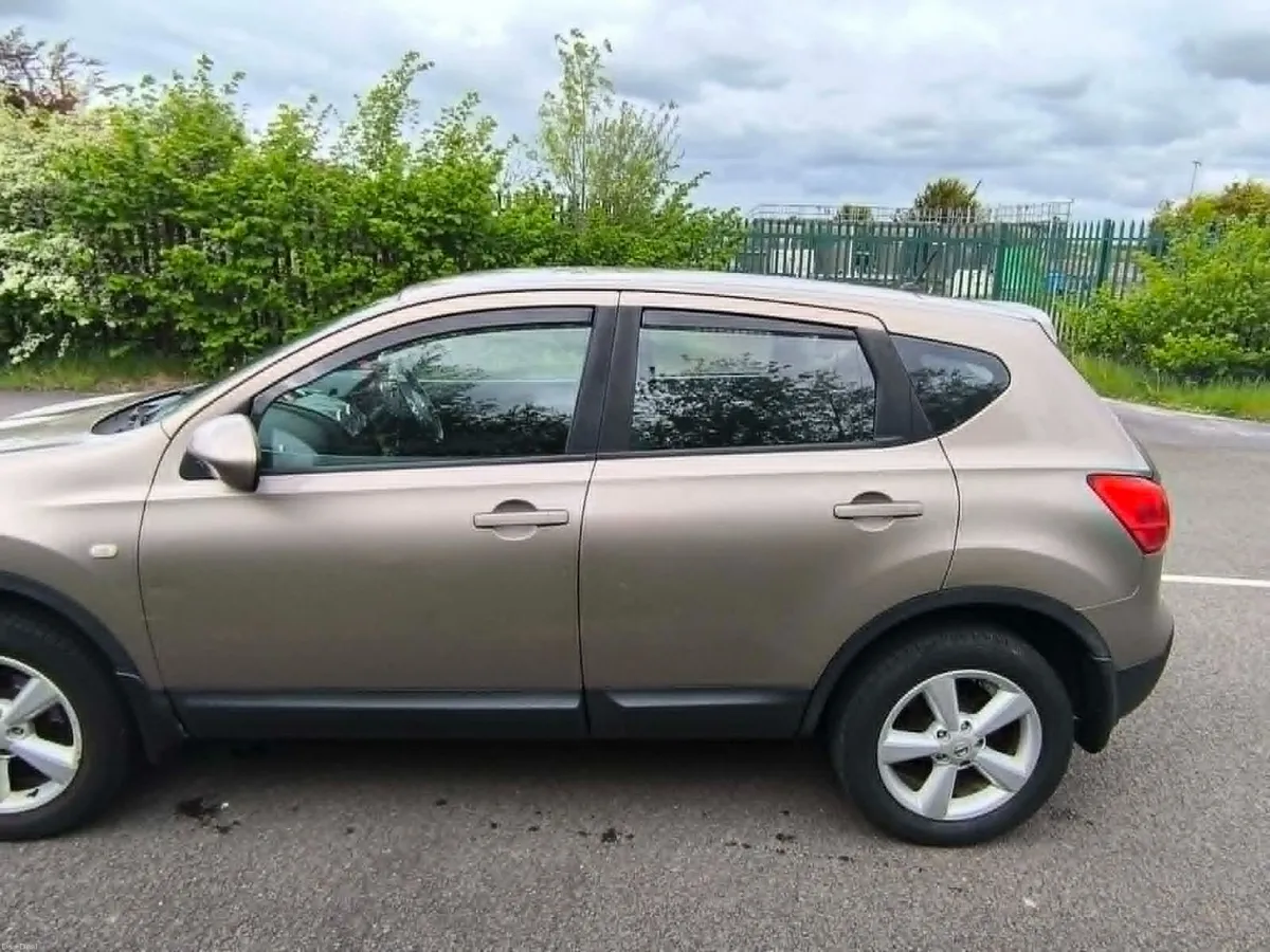 Nissan Qashqai 2009 - Image 4