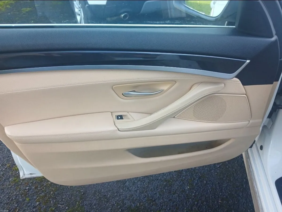 BMW 5-Series 2014 - Image 5