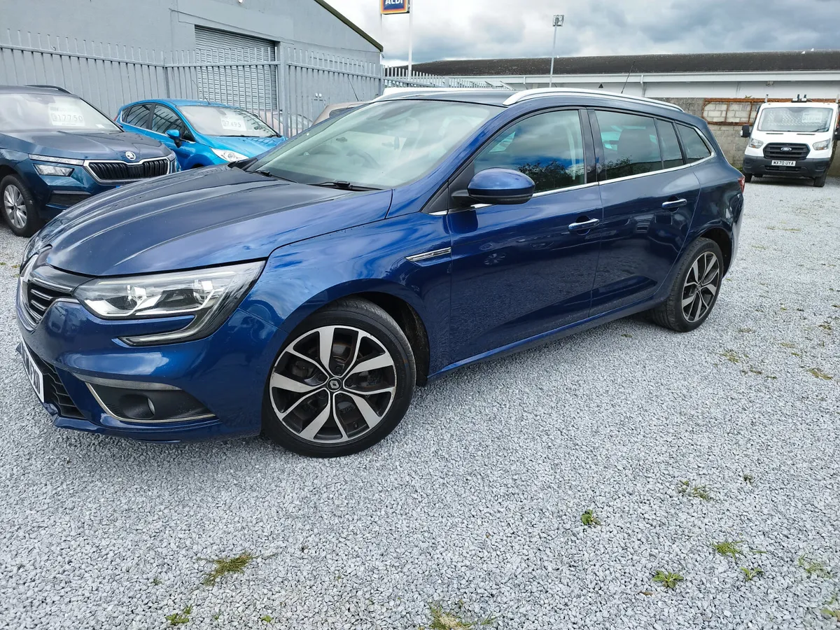 2020 Renault Megane 1.5 dci iconic 115 bhp - Image 1