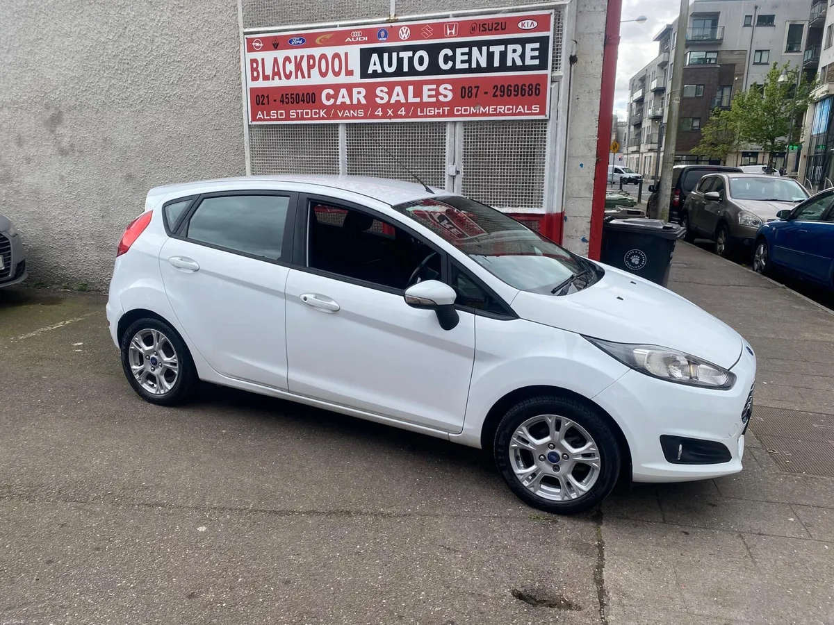 Ford Fiesta 2013 - Image 1