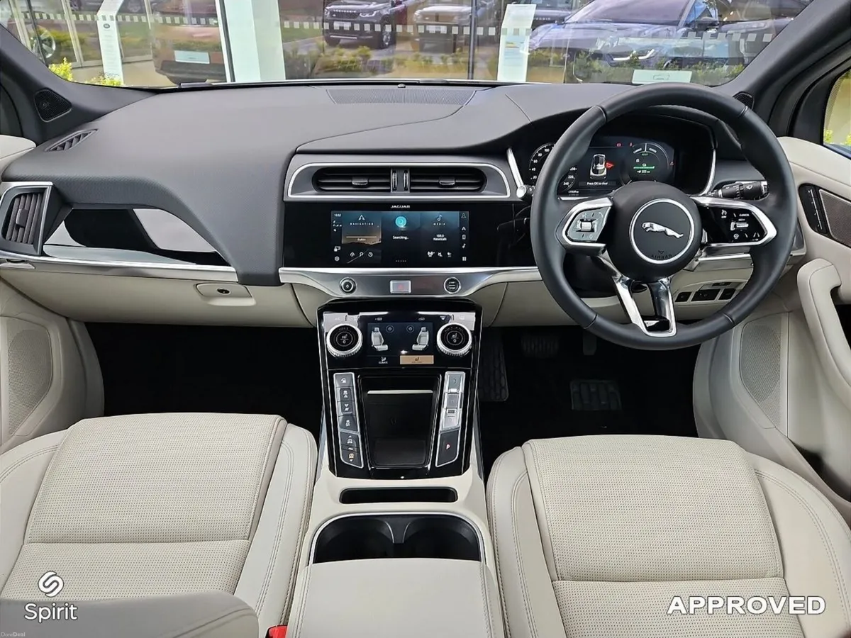 Jaguar I-Pace EV400 Auto Black Edition - Image 4