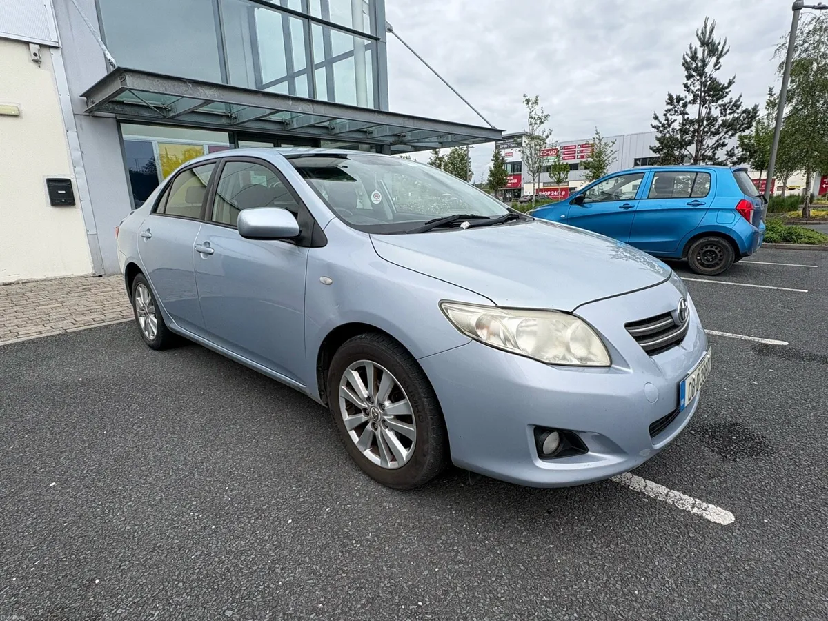 Toyota Corolla - Image 2