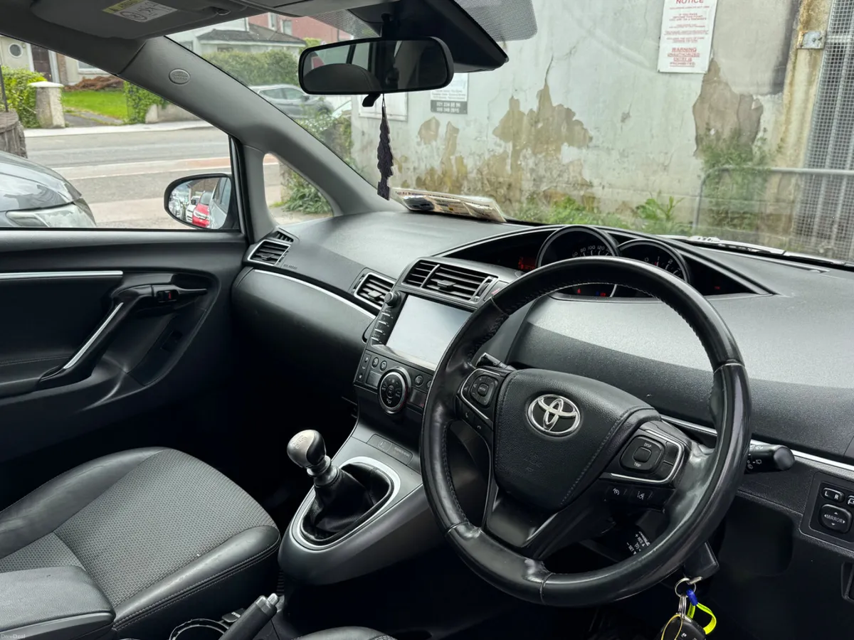 Toyota Verso 7 seater - Image 5