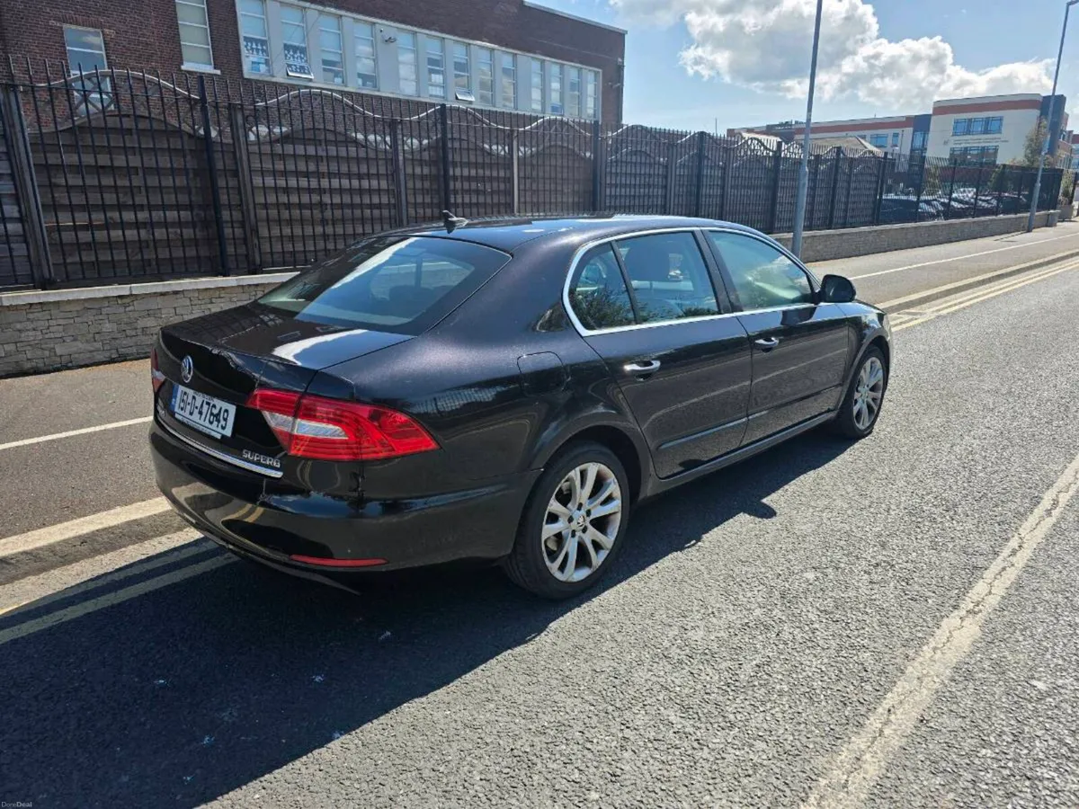 Skoda Superb 2.0 Tdi Automatic 2015 - Image 3