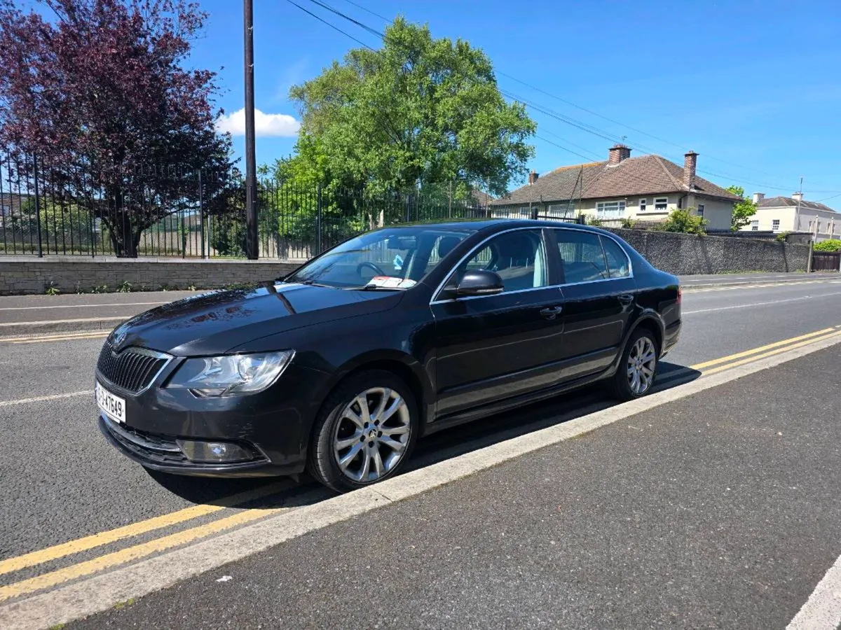 Skoda Superb 2.0 Tdi Automatic 2015 - Image 1