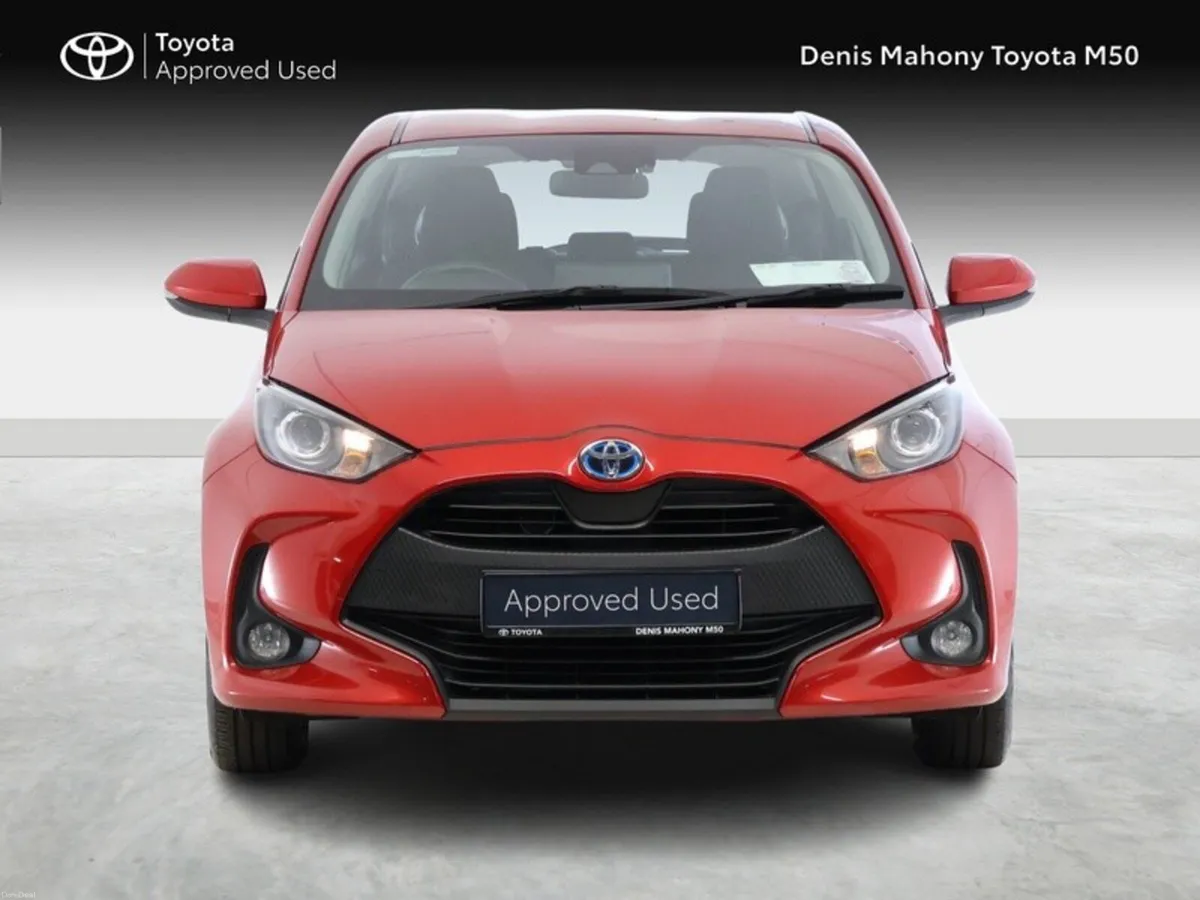 Toyota Yaris Luna Hybrid - Image 5