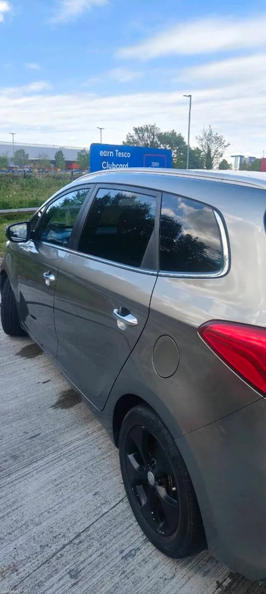 Kia Carens 7 Seater - Image 2