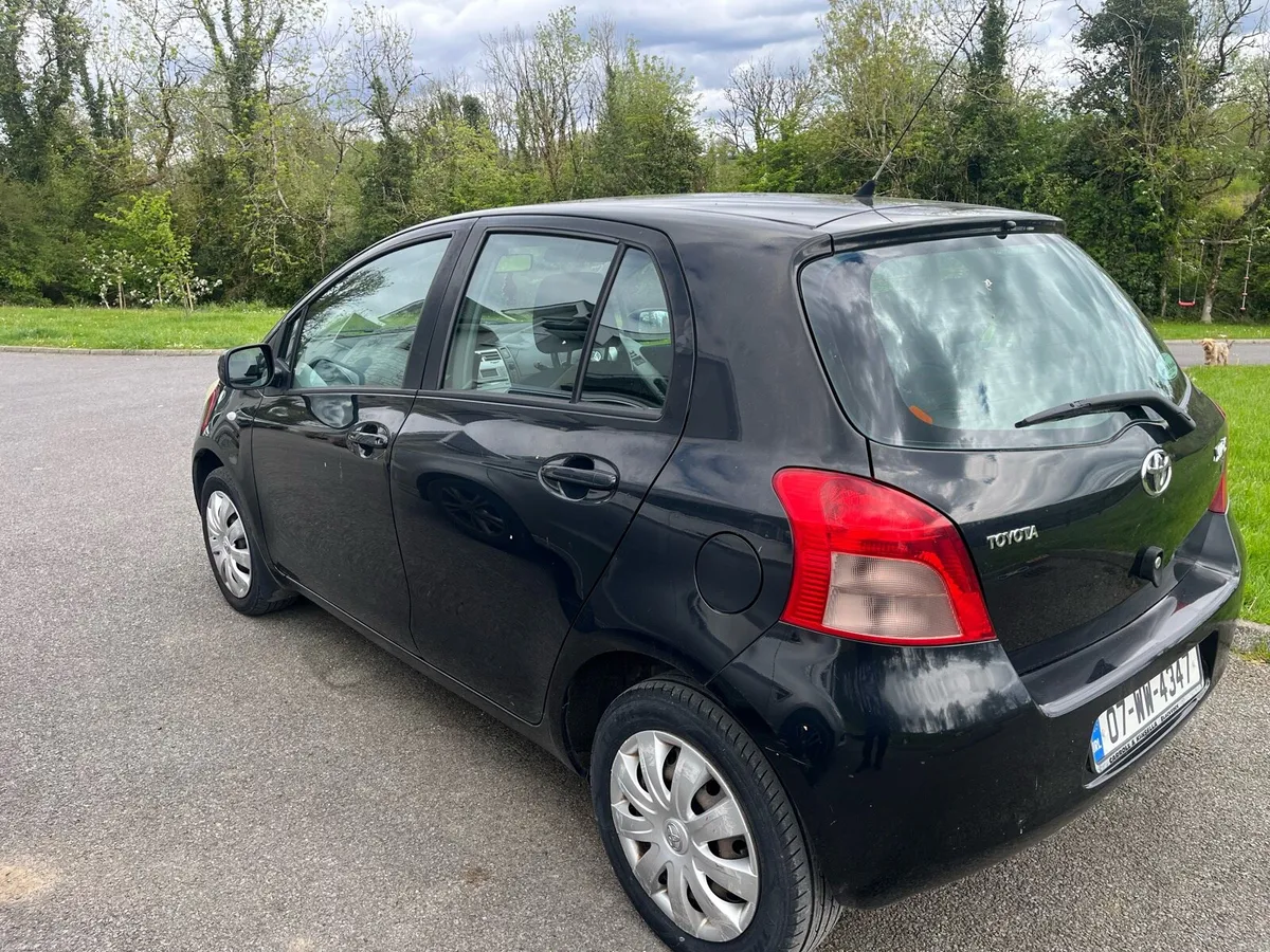 Car - Image 2