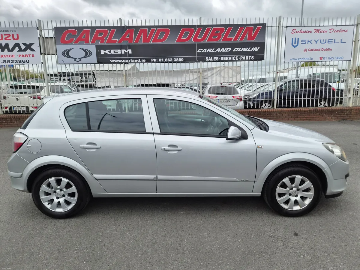 Opel Astra 1.4 Manual 1 owner  2007 - Image 4