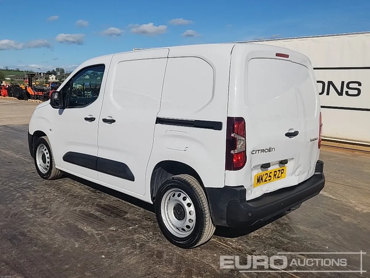 2025 Citroen Berlingo - Image 2