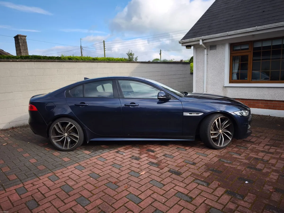 Jaguar XE 2016 - Image 3