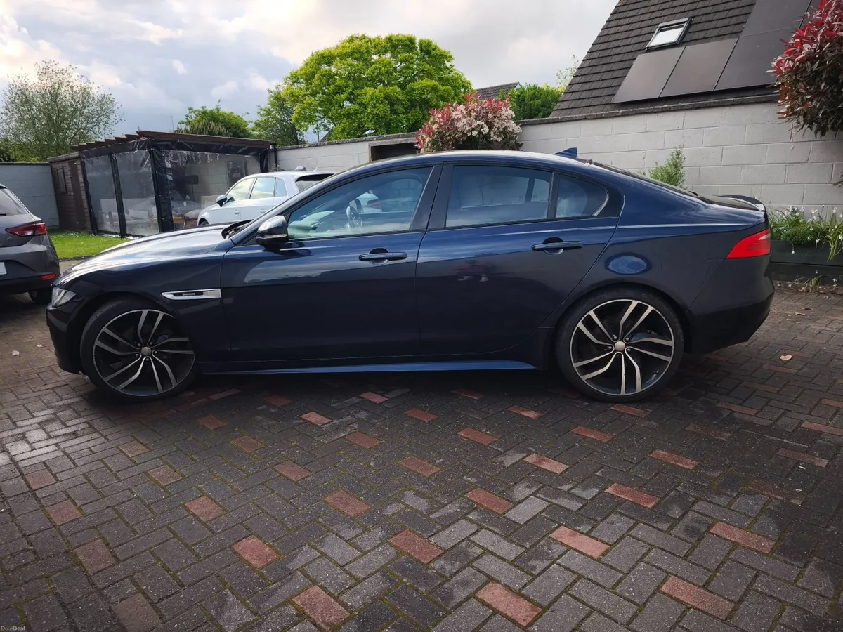 Jaguar XE 2016 - Image 5