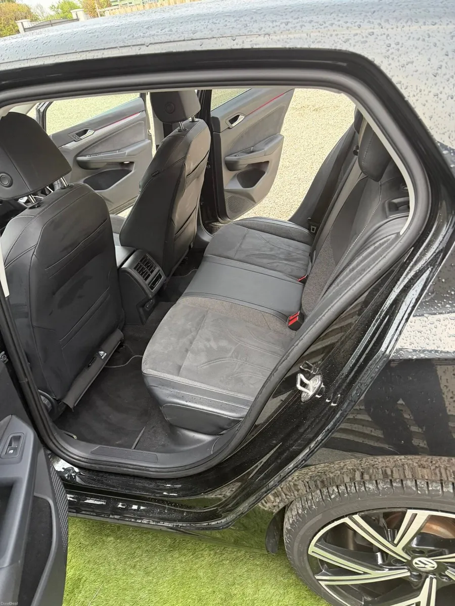 251 Volkswagen Golf Style 1.5 TSI 150HP - Image 5