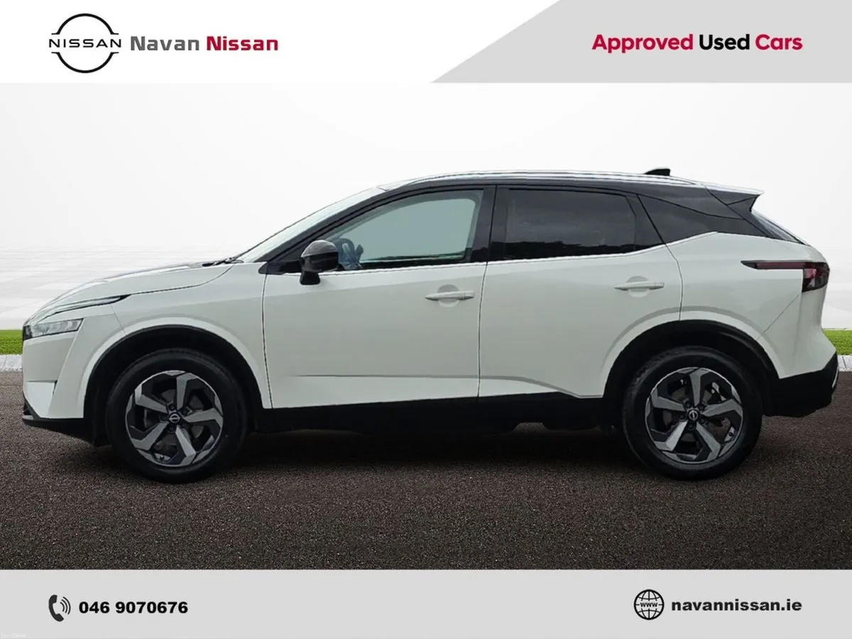 Nissan Qashqai 1.3 PET MILD HYBRID SV PREMIUM - Image 4