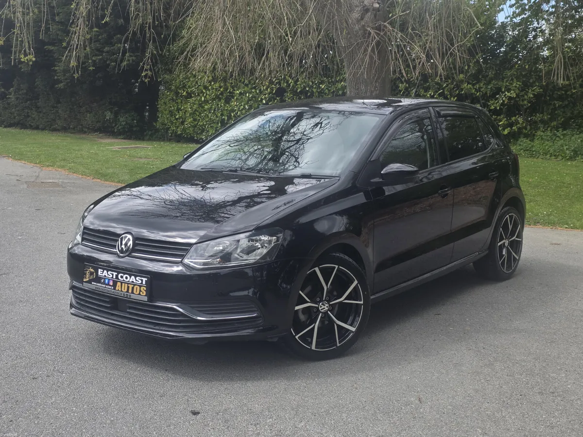 2017 Volkswagen Polo 1.2 Petrol Automatic DSG Comf - Image 1