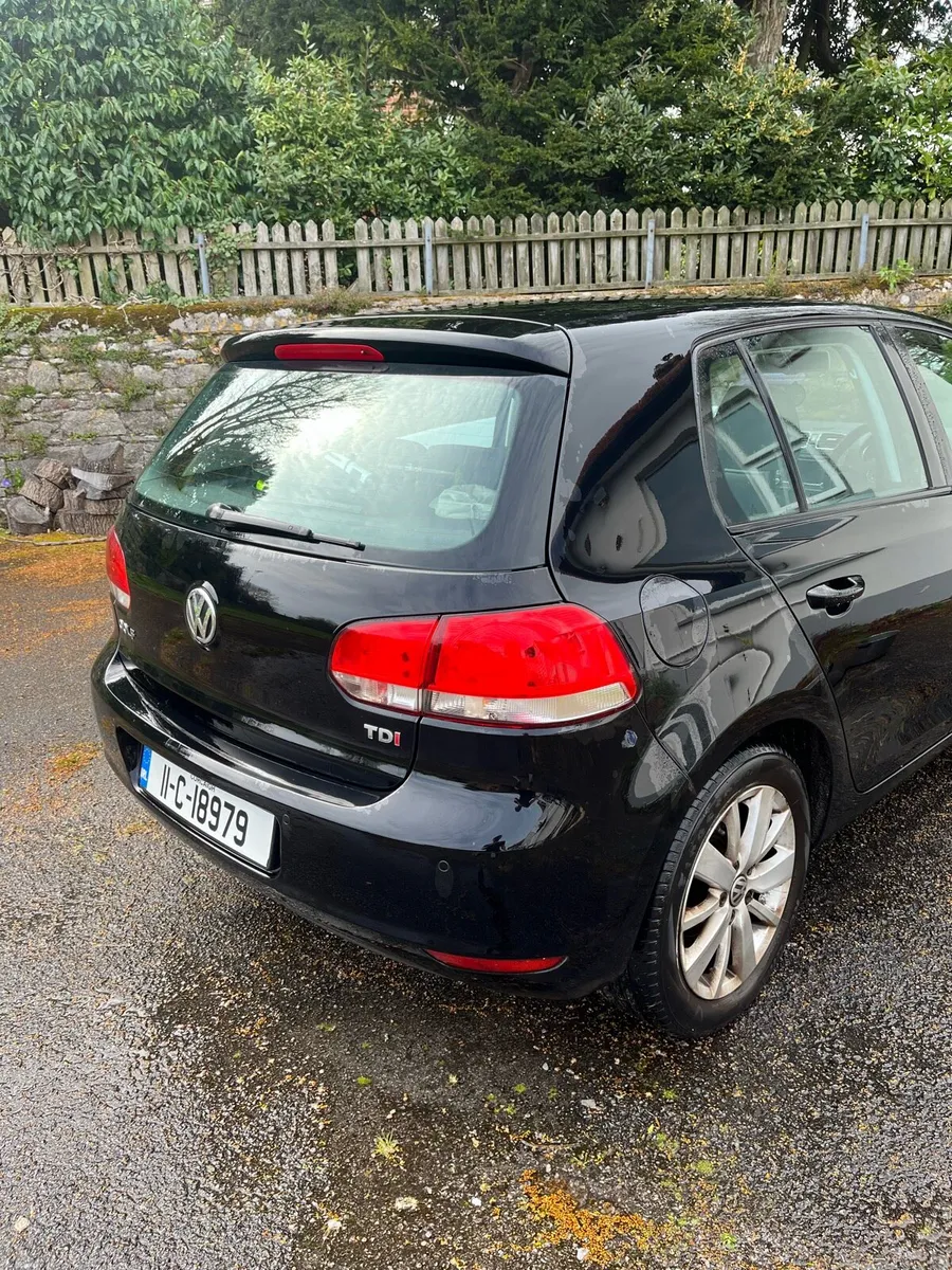 Volkswagen Golf 2011 1.6 TDI - Image 2