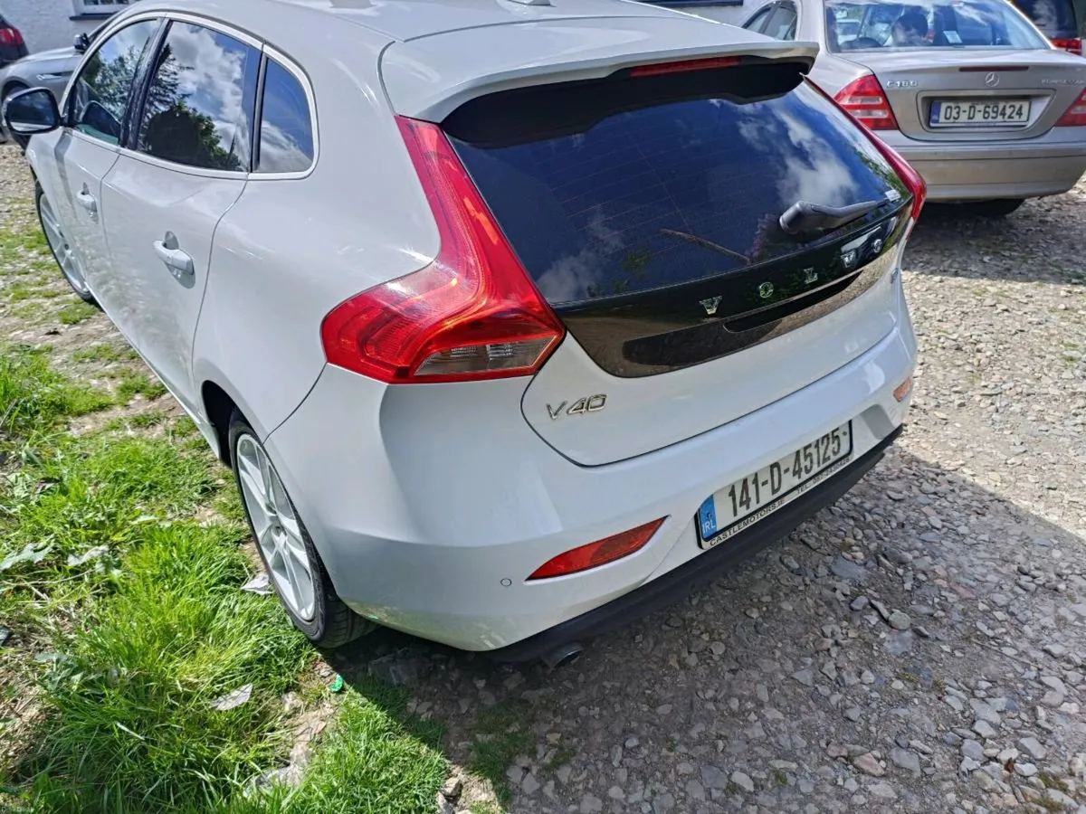 Volvo v40 T4 180bhp - Image 3