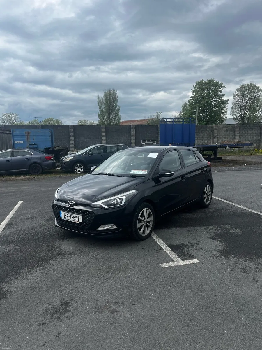 2016 Hyundai i20 Deluxe - Image 1