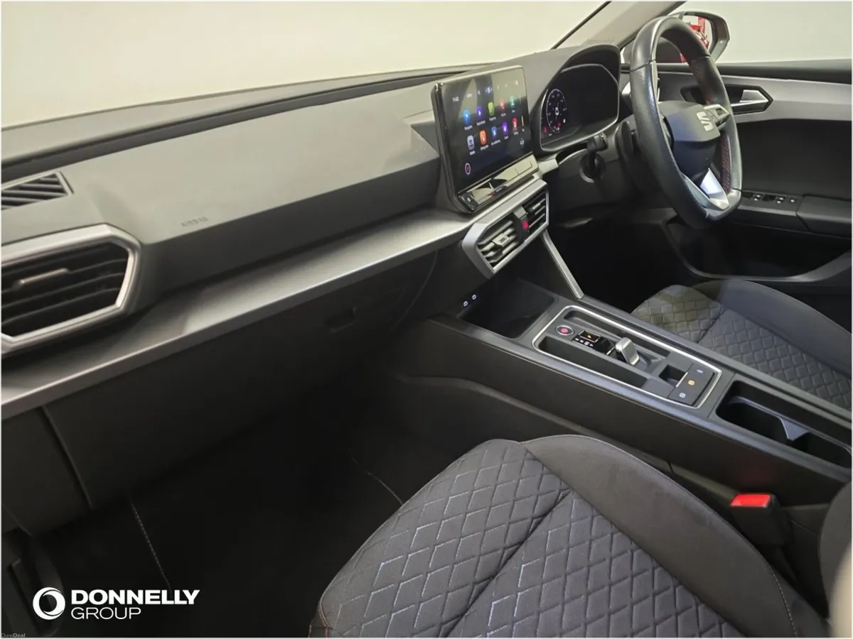 SEAT Leon Hatchback FR - Image 2
