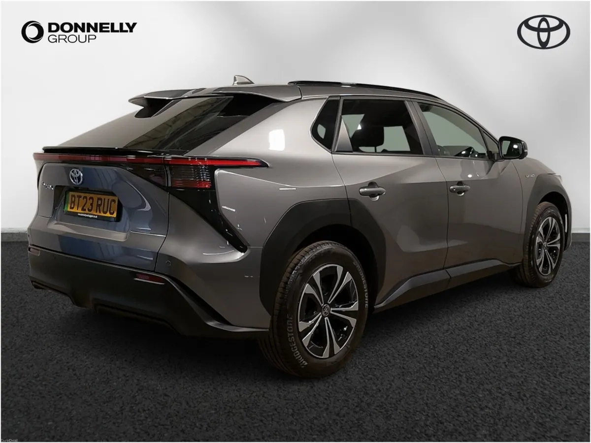 Toyota Bz4x Bz4x Electric Hatchback Motion - Image 4