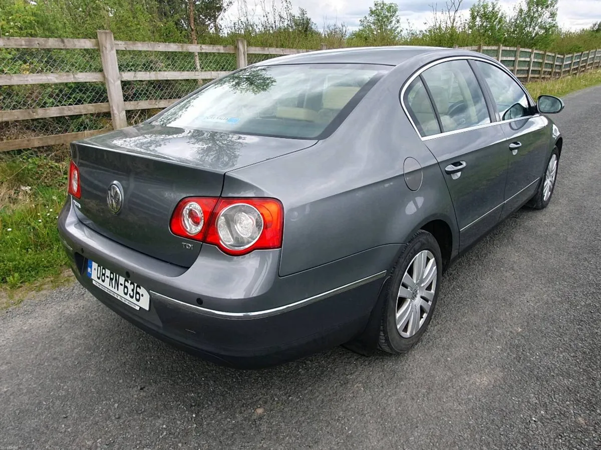 VW Passat - Image 2