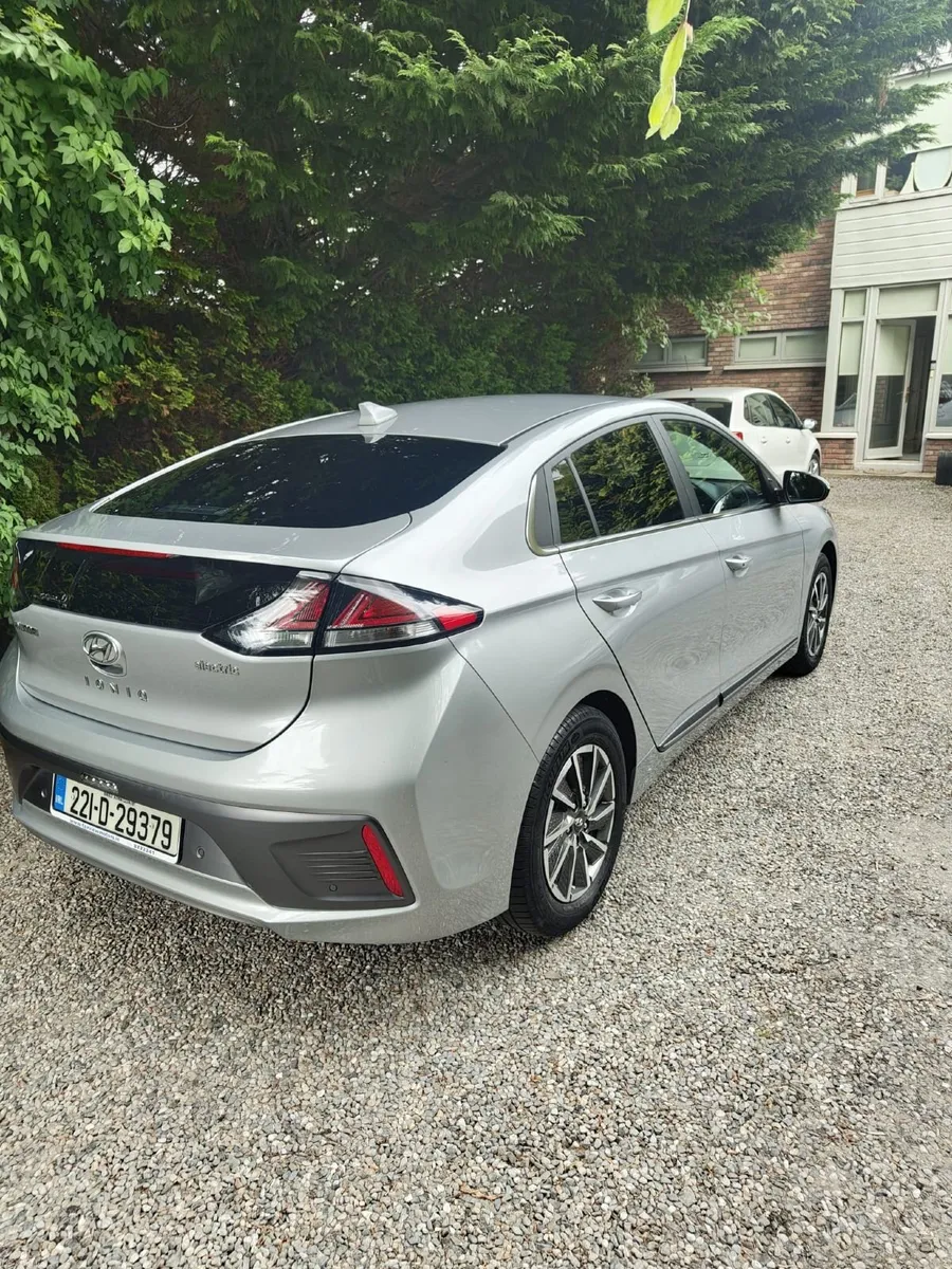 Hyundai Ioniq EV PREMIUM  221 D 41,000 KM - Image 2