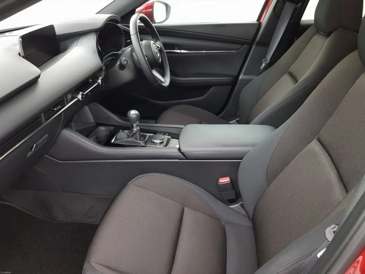 Mazda Mazda3 2.0L e-SKYACTIV X 186ps 6MT Centre-li - Image 4