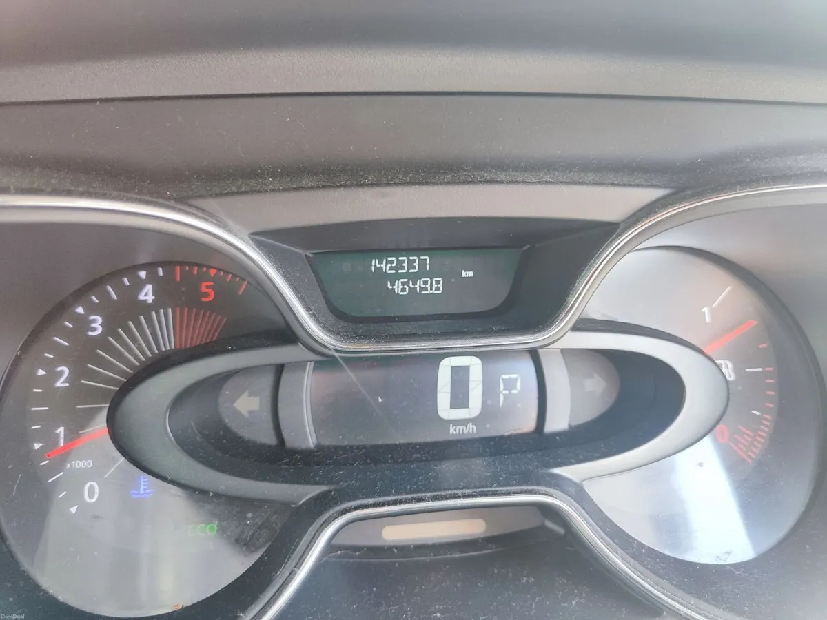 Renault Captur 2016 with NCT (Dealer serviced) - Image 2