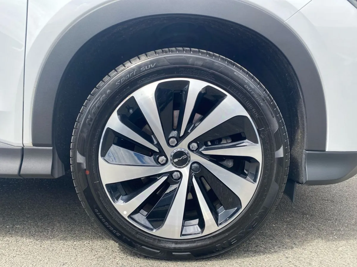 BYD SEAL U ***DEPOSIT TAKEN***PHEV DESIGN ALL WHEE - Image 5