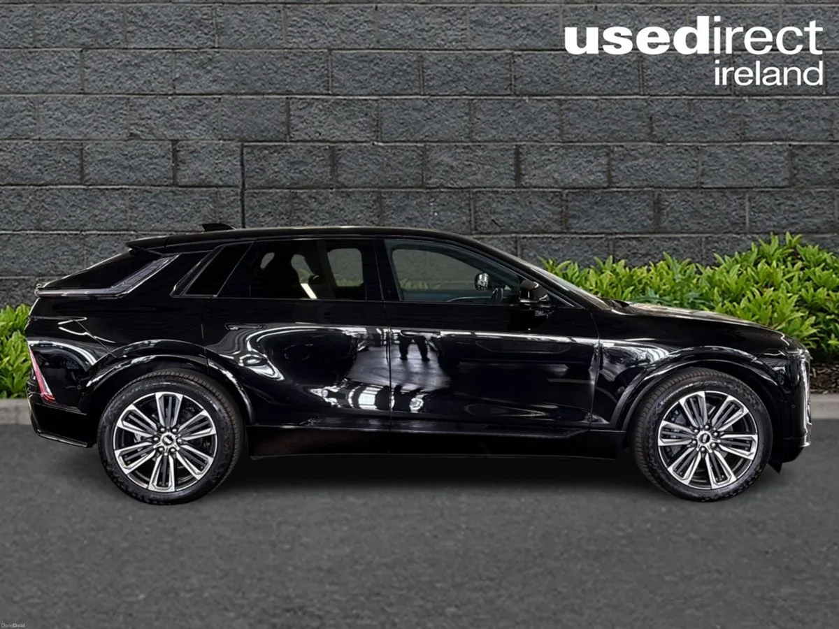 Cadillac Lyriq Ev Entry 559 AWD Dual-Motor Auto - Image 3