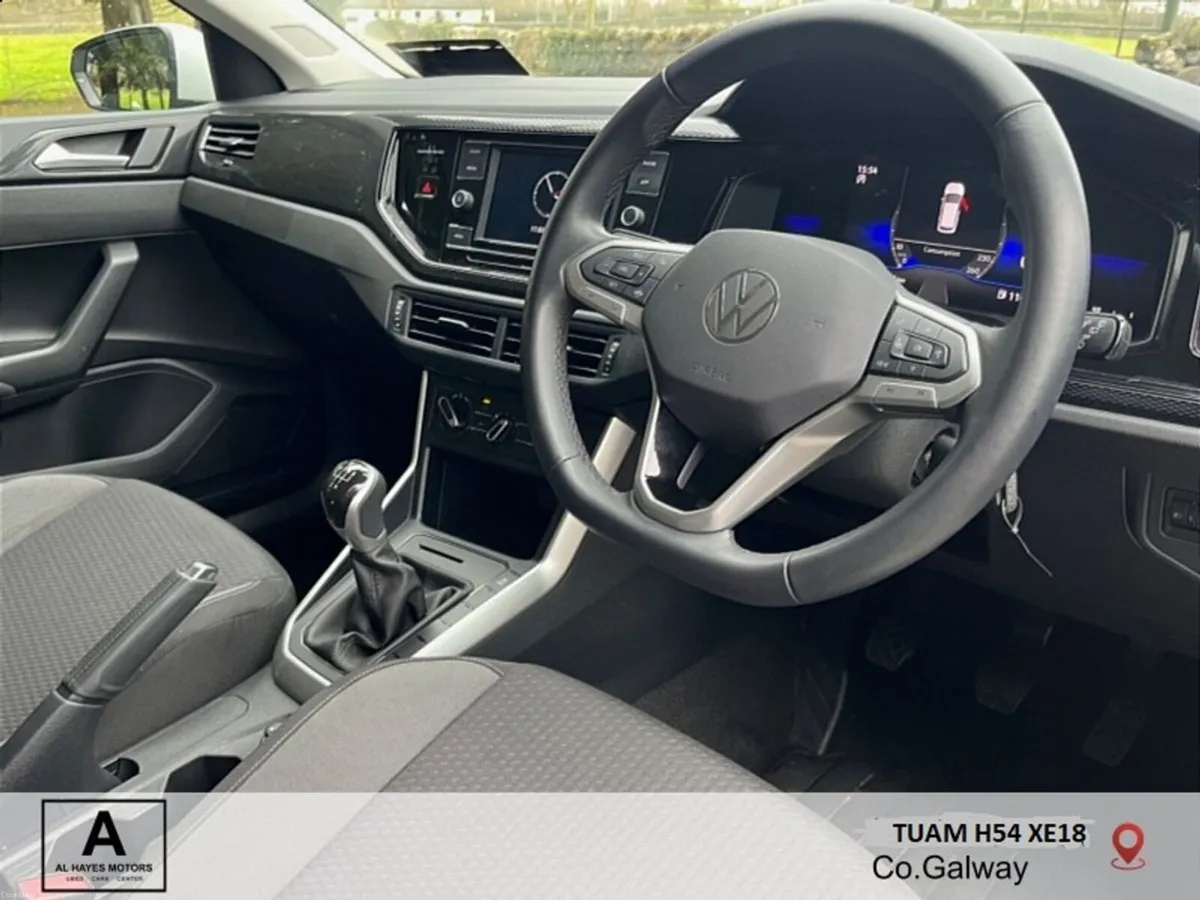Volkswagen Polo 2024 LIFE 1.0 TSI 95BHP - Image 3